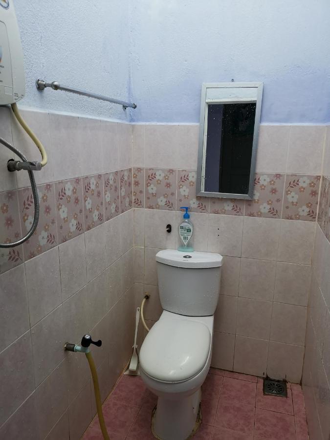 Desa Kemboja Homestay Pantai Cenang  Kültér fotó